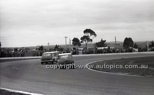 Calder 1966 - Photographer Peter D'Abbs - Code 66-PD-C-162