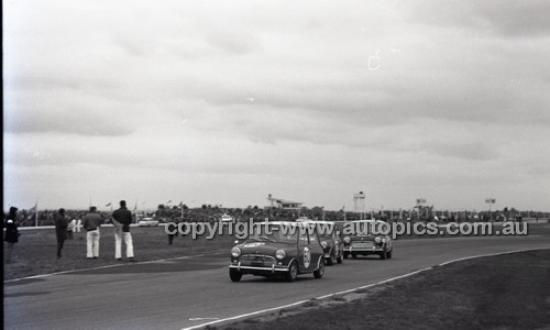 Calder 1966 - Photographer Peter D'Abbs - Code 66-PD-C-165