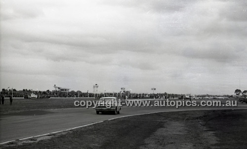 Calder 1966 - Photographer Peter D'Abbs - Code 66-PD-C-167