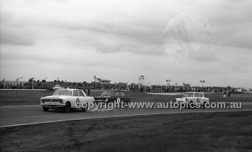 Calder 1966 - Photographer Peter D'Abbs - Code 66-PD-C-169