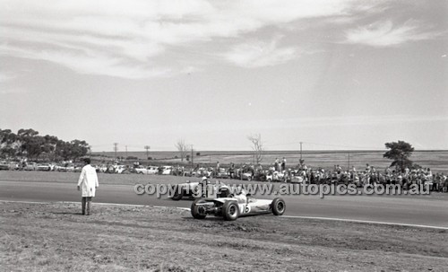 Calder 1966 - Photographer Peter D'Abbs - Code 66-PD-C-16166-054