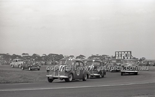 Calder 1966 - Photographer Peter D'Abbs - Code 66-PD-C-16166-1-019