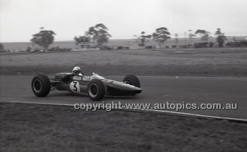 Calder 1967 - Photographer Peter D'Abbs - Code 67-PD-C15167-108