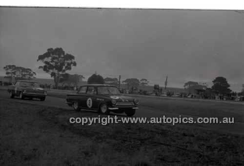 Calder 1967 - Photographer Peter D'Abbs - Code 67-PD-C15167-128