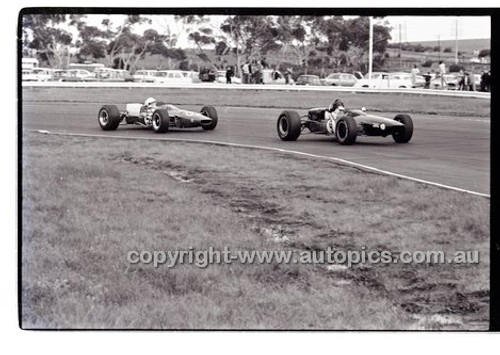 Calder 1969 - Photographer Peter D'Abbs - Code 69-PD-C17869-058