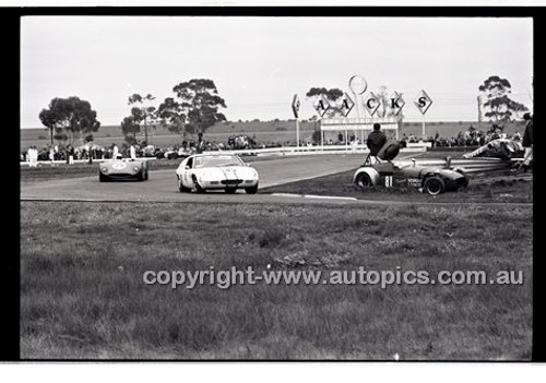 Calder 1969 - Photographer Peter D'Abbs - Code 69-PD-C17869-107