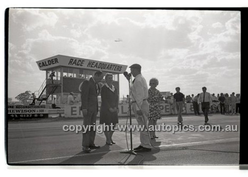 Calder 1969 - Photographer Peter D'Abbs - Code 69-PD-C17869-186