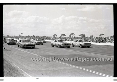 Calder 1969 - Photographer Peter D'Abbs - Code 69-PD-C17869-211