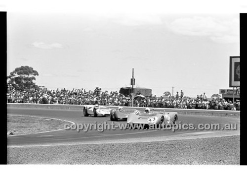 Calder 1969 - Photographer Peter D'Abbs - Code 69-PD-C19169-019