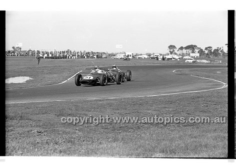 Calder 1969 - Photographer Peter D'Abbs - Code 69-PD-C19169-207