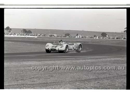 Calder 1969 - Photographer Peter D'Abbs - Code 69-PD-C19169-278