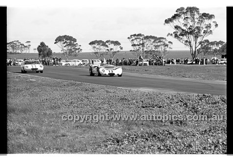 Calder 1969 - Photographer Peter D'Abbs - Code 69-PD-C23369-032