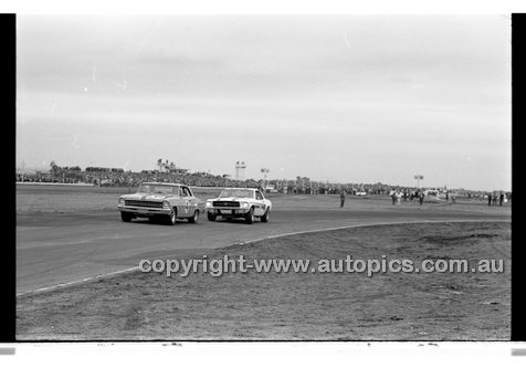 Calder 1969 - Photographer Peter D'Abbs - Code 69-PD-C23369-123
