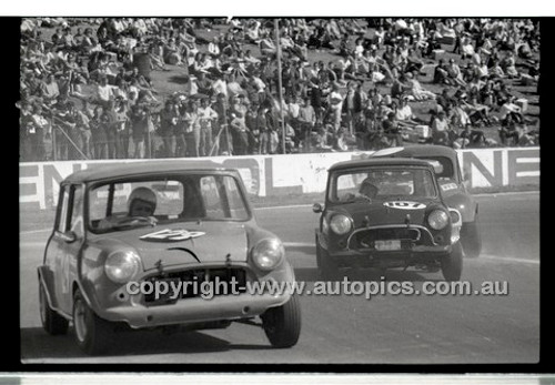 Oran Park 10th August 1969 - Code 69-OP10869-046