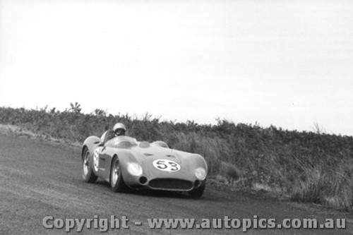 60402 - Bob Jane - Maserati 300S - Phillip Island 1960