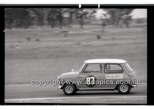 Oran Park 18th May 1969 - Code 69-OP18569-261