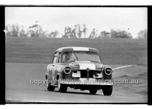 Oran Park 21st September 1969 - Code 69-OP21969-389