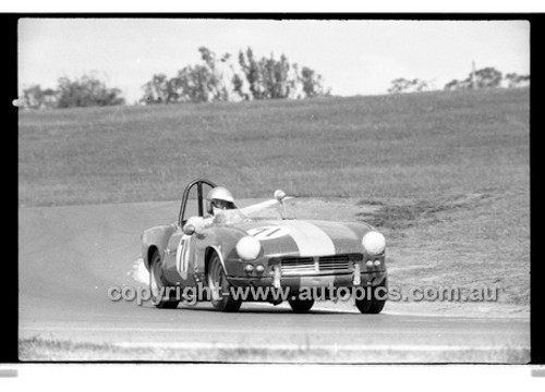 Oran Park 21st September 1969 - Code 69-OP21969-421