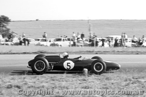64514 - Lex Davison  Brabham -  Calder 1964