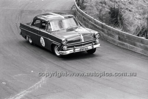 T. Anderson, Ford Customline - Catalina Park Katoomba - 8th November 1964 - Code 64-C81164- 11