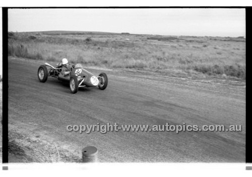 Phillip Island - 27th October 1957 - Code 57-PD-P271057-003