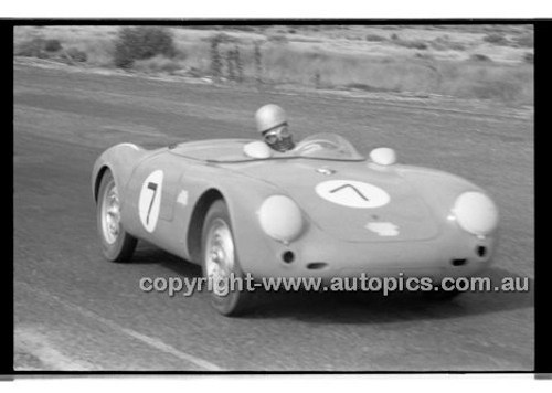 Phillip Island - 27th October 1957 - Code 57-PD-P271057-013