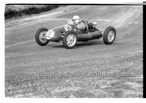 Phillip Island - 27th October 1957 - Code 57-PD-P271057-018