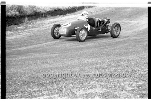 Phillip Island - 27th October 1957 - Code 57-PD-P271057-019