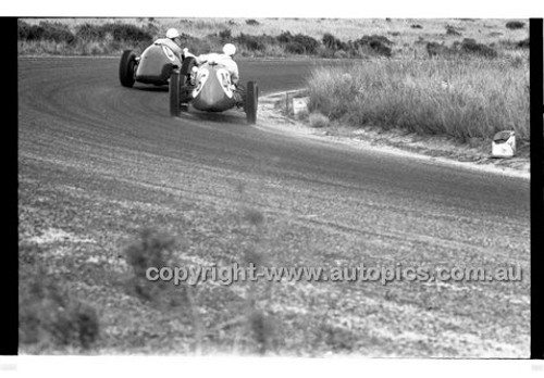 Phillip Island - 27th October 1957 - Code 57-PD-P271057-028