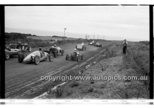 Phillip Island - 27th October 1957 - Code 57-PD-P271057-073