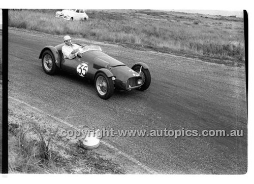 Phillip Island - 22nd April 1957 - Code 57-PD-P22457-006