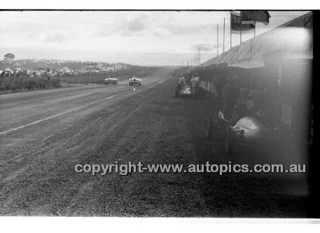Phillip Island - 22nd April 1957 - Code 57-PD-P22457-029