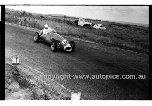 Phillip Island - 22nd April 1957 - Code 57-PD-P22457-034
