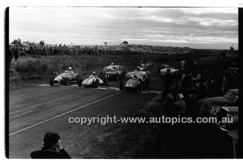 Phillip Island - 22nd April 1957 - Code 57-PD-P22457-043