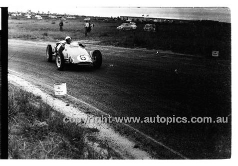 Phillip Island - 22nd April 1957 - Code 57-PD-P22457-048
