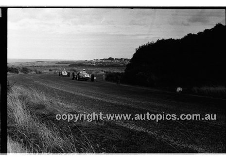 Phillip Island - 22nd April 1957 - Code 57-PD-P22457-056