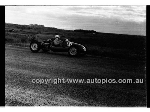 Phillip Island - 22nd April 1957 - Code 57-PD-P22457-059