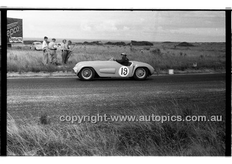 Phillip Island - 22nd April 1957 - Code 57-PD-P22457-064