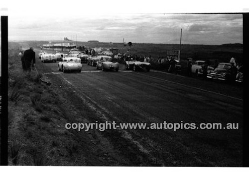 Phillip Island - 22nd April 1957 - Code 57-PD-P22457-070