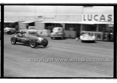 Phillip Island - 26th December 1957 - Code 57-PD-P261257-036