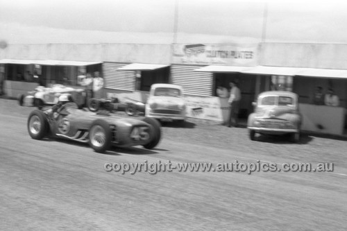 Phillip Island - 26th December 1957 - Code 57-PD-P261257-041