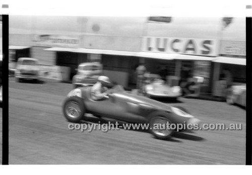 Phillip Island - 26th December 1957 - Code 57-PD-P261257-042