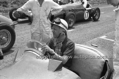 Phillip Island - 26th December 1957 - Code 57-PD-P261257-098