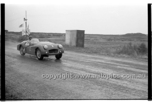 Phillip Island - 1958 - 58-PD-PJan 58-078