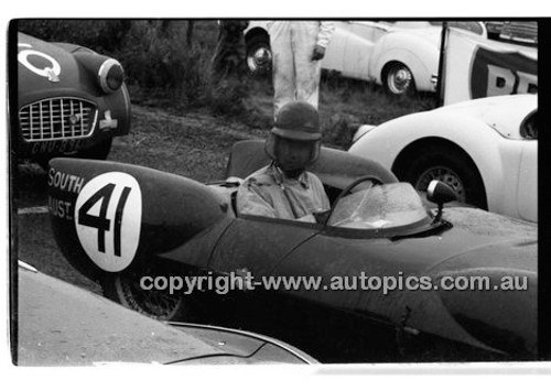 Phillip Island - 1958 - 58-PD-PJan 58-095