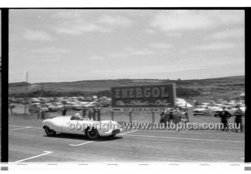 Phillip Island - 26th December 1958 - 58-PD-PI261258-096