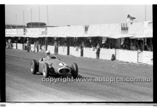 Phillip Island - 26th December 1958 - 58-PD-PI261258-122