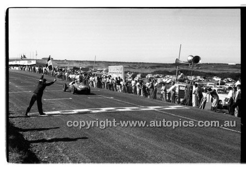 Phillip Island - 26th December 1958 - 58-PD-PI261258-130