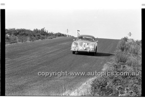 Phillip Island - 30th March  1959 - 59-PD-PI30359-046