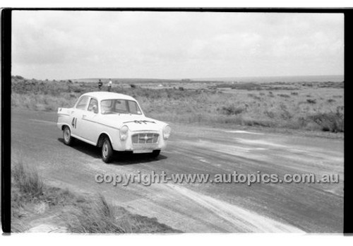 P. Manton, Monaro Major II - Phillip Island - 13th December  1959 - 59-PD-PI231259-079